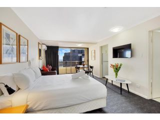 Renovated Stylish Studio Apartment, Sydney - 2