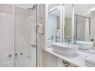 Renovated Stylish Studio Apartment, Sydney - 4