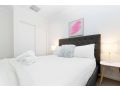 ResortStyle 4BR House with parking Guest house, Werribee - thumb 14