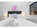 ResortStyle 4BR House with parking Guest house, Werribee - thumb 13