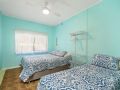 Lovely Beachside Hideaway with Spacious Patio Guest house, Bateau Bay - thumb 7