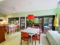 Lovely Beachside Hideaway with Spacious Patio Guest house, Bateau Bay - thumb 8
