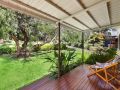 Lovely Beachside Hideaway with Spacious Patio Guest house, Bateau Bay - thumb 11