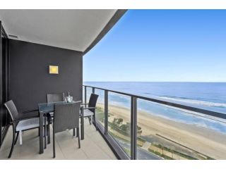 Rhapsody Surfers Paradise Beachfront Apartment! Apartment, Gold Coast - 5