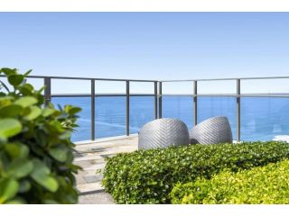 Rhapsody Surfers Paradise Beachfront Apartment! Apartment, Gold Coast - 3