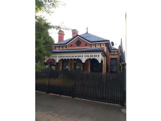 Unique CBD home Guest house, Bendigo - 2