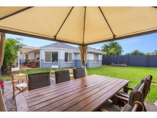 RIVE25G - Coomera Family - Outdoor dining - near Theme Parks Guest house, Gold Coast - 1