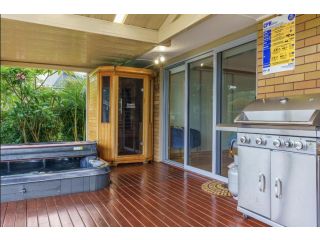 Riverfront - Jacuzzi Sauna Kayaks Guest house, Chittaway Point - 1