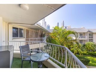 Riverfront Unit in Surfers Paradise NEW Apartment, Gold Coast - 3