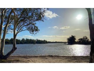 Riversands Rest Accommodation Paringa - Coobah Cottage Guest house, Renmark - 3