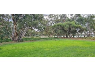 Riversands Rest Accommodation Paringa - Willow Cottage Guest house, Renmark - 4