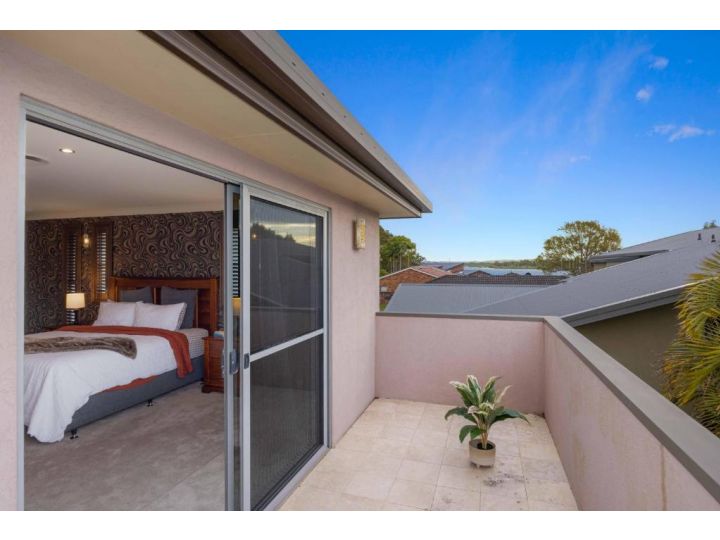 Riverside Breeze - luxury family retreat with pool Guest house, Port Macquarie - imaginea 17
