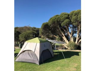 Riverside Cabin Park Campsite, Western Australia - 4