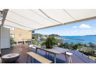 Riviera - Panoramic Water Views In The Heart Of Nelson Bay Guest house, Nelson Bay - 3