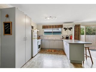 The Spotted Bach Guest house, Lakes Entrance - 4