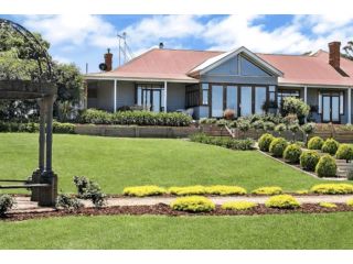 Romance In The Vines by Wine Coast Holiday Rentals Guest house, Maslin Beach - 1