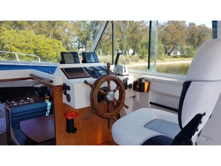 Romantic and Comfy Boat Stay Boat, Woy Woy - imaginea 8