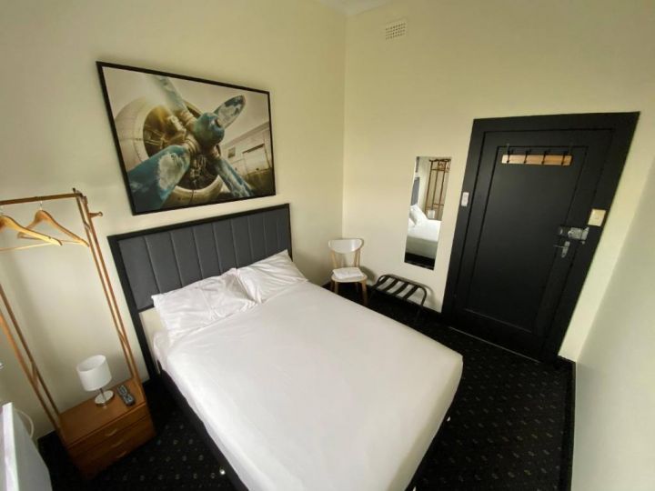 Rooms at Carboni&#x27;s Hotel, Ballarat - imaginea 16