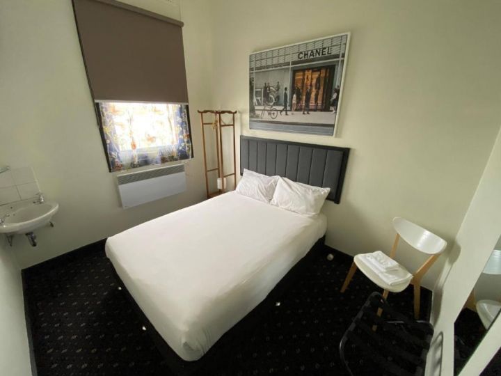 Rooms at Carboni&#x27;s Hotel, Ballarat - imaginea 19