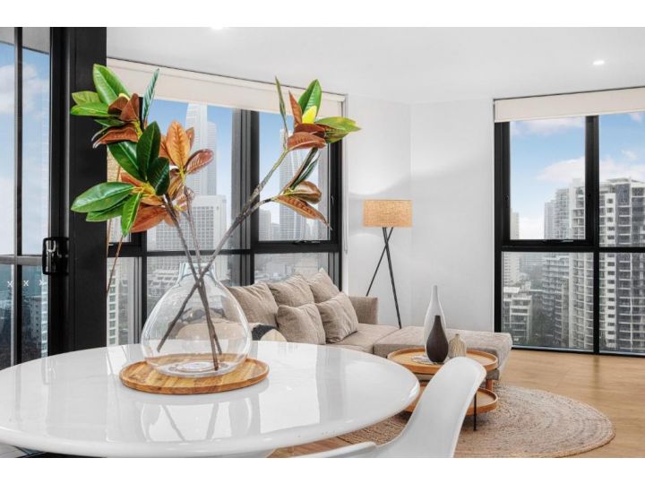 Roomy Apartment with Balcony, Parking, Ocean Views Apartment, Gold Coast - imaginea 6