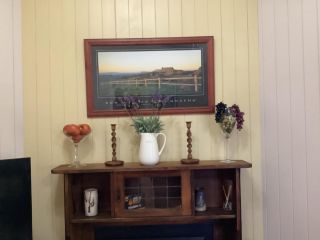 Rosellas on Corundum Cottage - treat yourself! Guest house, Stanthorpe - 5