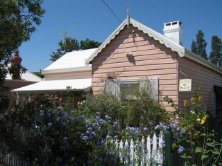 RoseMoore Bed & Breakfast Bed and breakfast, Perth - 2