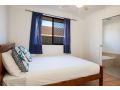 Roulstone Crescent 59 Guest house, Sanctuary Point - thumb 17