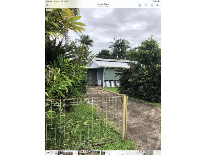 Royal Palm Cottage, Entire two bedroom 2 bathroom house with Pool Guest house, Mission Beach - imaginea 13
