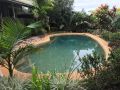 Royal Palm Cottage, Entire two bedroom 2 bathroom house with Pool Guest house, Mission Beach - thumb 16