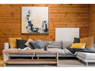 Runnymede Farm Guest house, Lorne - 4