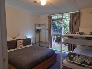 Russell Falls Holiday Cottages Apartment, Tasmania - 1