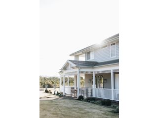 Saddle Ridge - a luxury 5 bedroom 6 bathroom house on 42 acres Guest house, Kangaroo Valley - 2