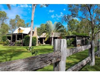 Saddleback Country Cabins. Near Gin Gin Guest house, Queensland - 4