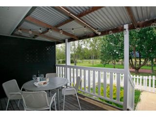Sahara Trails Cabin 1 WiFi Air Conditioning Horse Riding and much more Villa, Anna Bay - 2