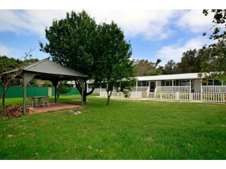 Sahara Trails Cabin 3 WiFi Air Conditioning Horse Riding and much more Guest house, Anna Bay - imaginea 14