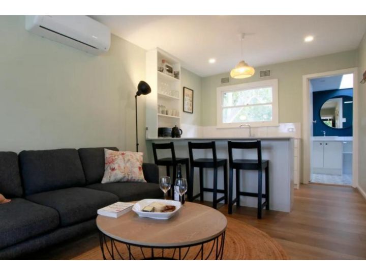 Sahara Trails Cabin 3 WiFi Air Conditioning Horse Riding and much more Guest house, Anna Bay - imaginea 4