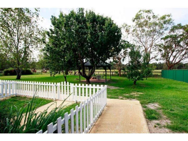 Sahara Trails Studio WiFi Air Conditioning Horse Riding and much more Guest house, Anna Bay - imaginea 13