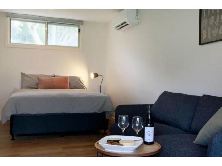 Sahara Trails Studio WiFi Air Conditioning Horse Riding and much more Guest house, Anna Bay - imaginea 6
