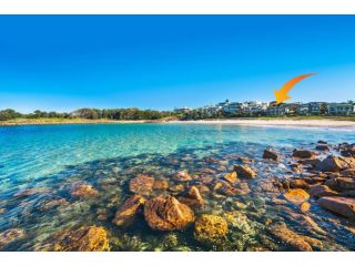 Sails on the Beachfront - Exclusive Seaside Home Guest house, Anna Bay - 4