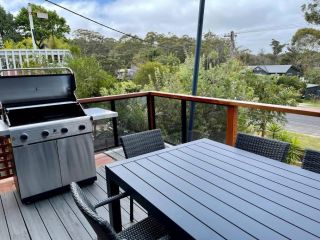 Sails to Sea - 4 Bedroom Pet Friendly Private Pool Guest house, New South Wales - 3