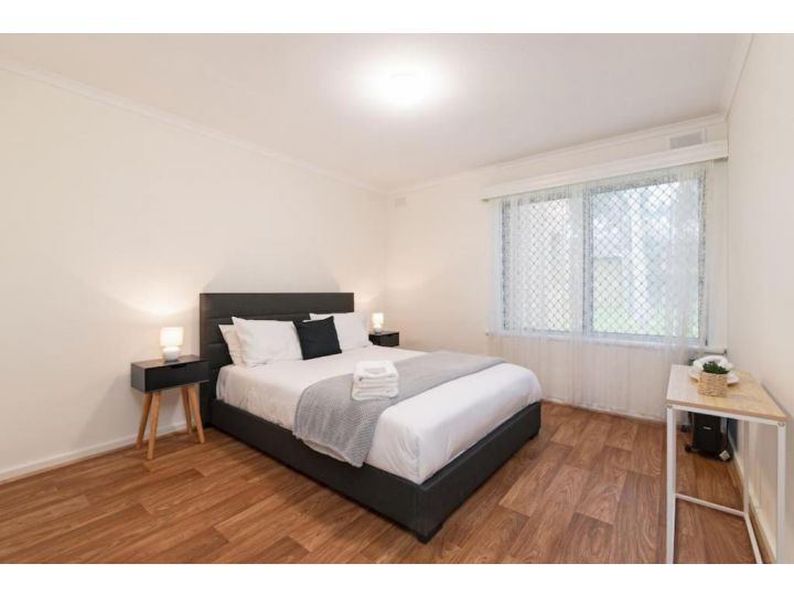 SAL001 One of the most affordable Airbnbs in town Apartment, South Australia - imaginea 3