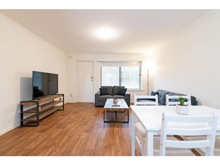 SAL001 One of the most affordable Airbnbs in town Apartment, South Australia - imaginea 13