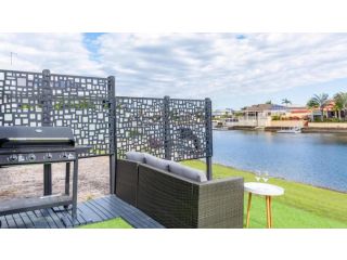 Studio on Bribie Canal Guest house, Bongaree - 2