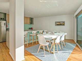 Saltwater Haven Apartment, Cowes - 5