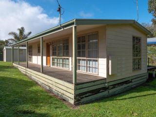 Sand Surf and Sun Guest house, Venus Bay - 2