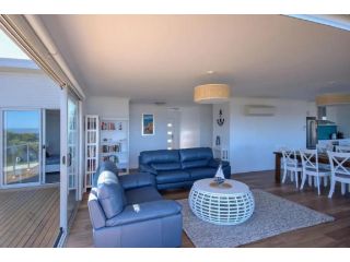 Sandbar Beach House Guest house, Coles Bay - 4