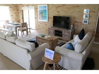 Sandcastle by the Sea - a cosy holiday home Guest house, Esperance - 1