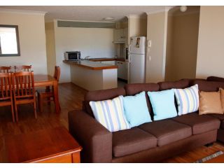 Sandrift Beachfront Apartments Aparthotel, Gold Coast - 1