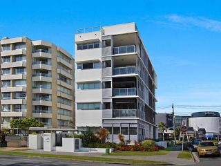 Sands On Greenmount Unit 4 - Beachfront location with ocean views Apartment, Gold Coast - 2