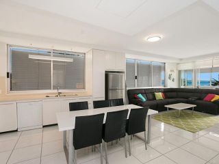 Sands On Greenmount Unit 4 - Beachfront location with ocean views Apartment, Gold Coast - 4